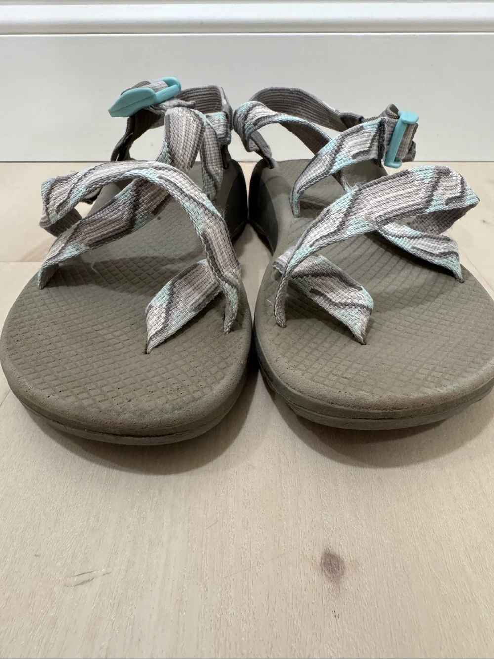 Chaco Sandals Women's Size 7  Z/Cloud 2 Sandals - Candy Gray